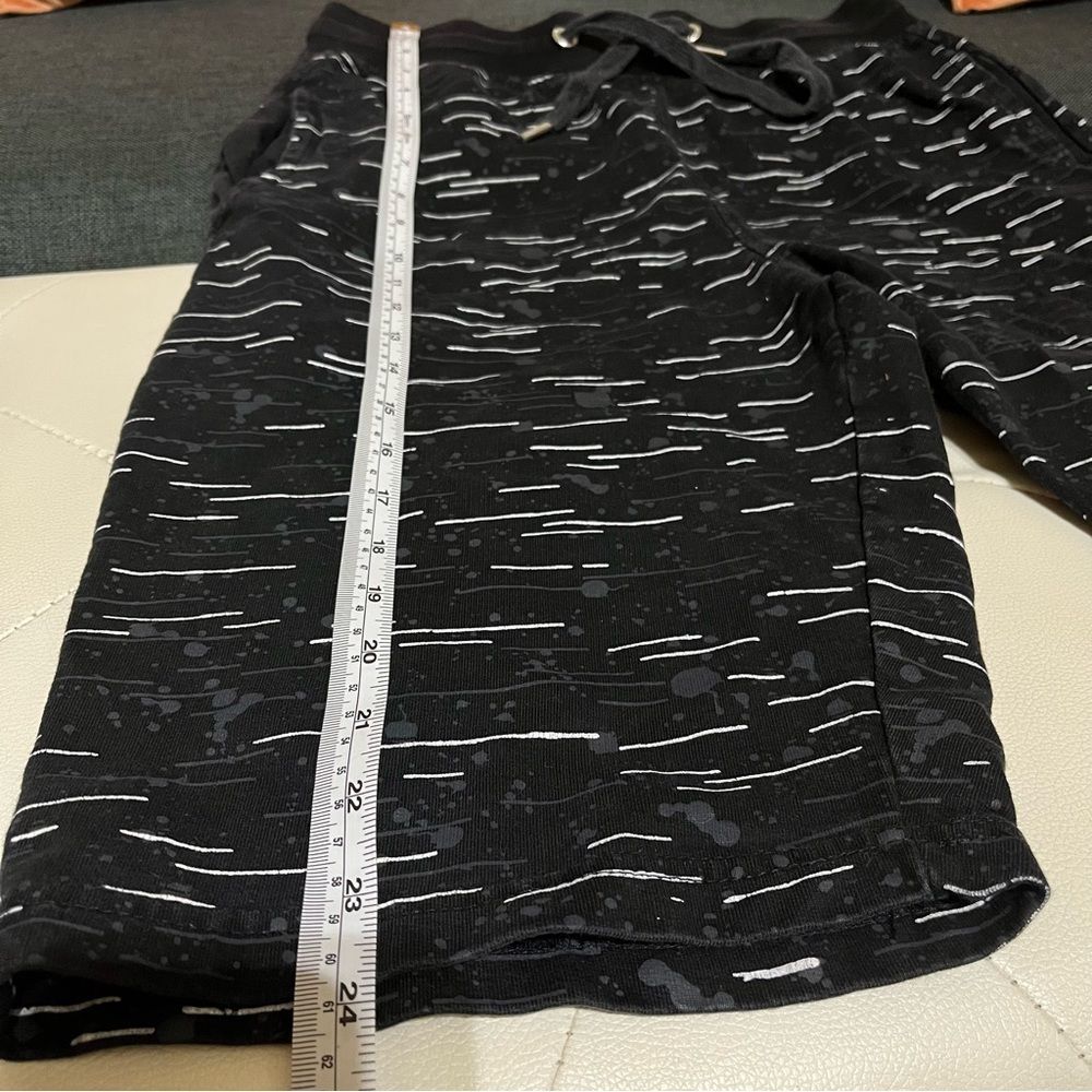 Men’s shorts - Picture 13 of 13